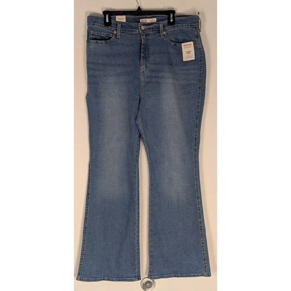 Signature Levi's Women's Heritage High Rise Flare Jeans Stretch Size 18 34x30